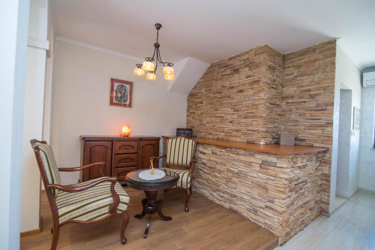 Nereo Lägenhet Mali Lošinj Exteriör bild